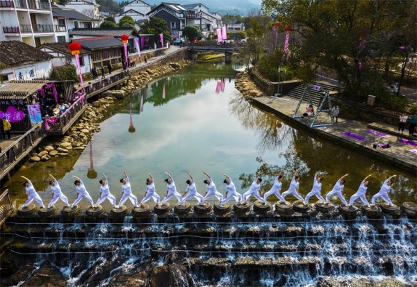 开yun体育网当地市民和各地旅客绵绵不休到天下甲级旅游民宿点打卡-开云官网登录入口 开云app官网入口